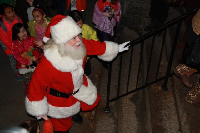 Holiday Parade, Santa & Tree Lighting Saturday – East Greenwich News