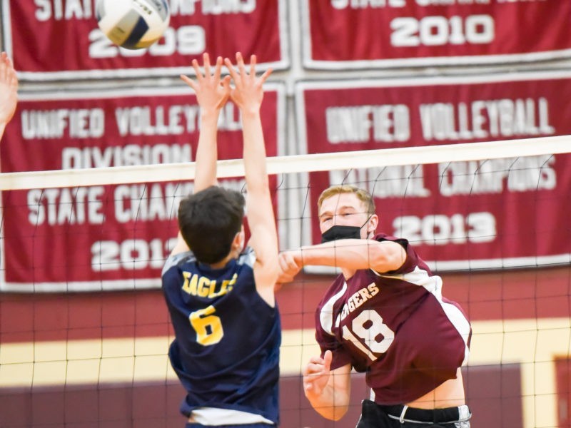 Boys Volleyball: EG Improves to 4-0; No Sets Lost – East Greenwich News