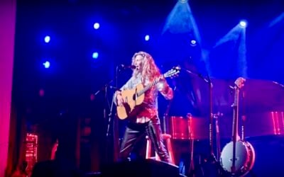Sophie B. Hawkins Frees Herself to Be Her Newest Self